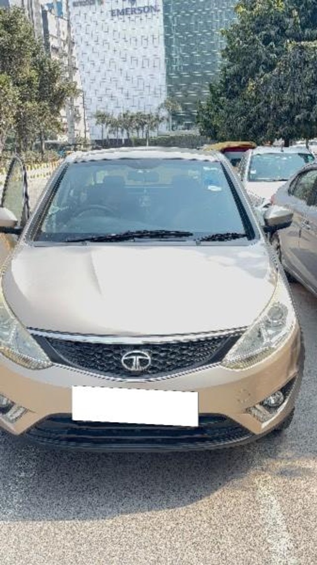 Second-hand 2014 Tata Zest Revotron 1.2 XT for sale in Noida-3