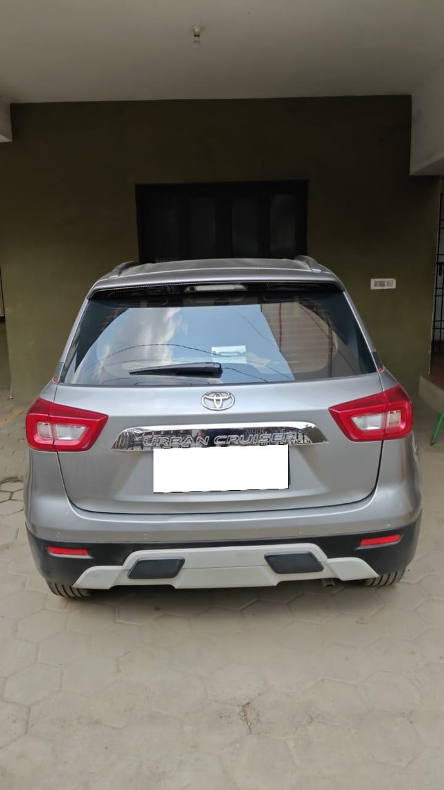 Second-hand 2022 Toyota Urban Cruiser EBELLA Premium AT for sale in Kanchipuram-1