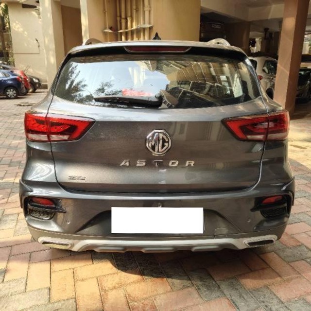 Second-hand 2024 MG Astor Sharp Pro CVT for sale in Mumbai-3