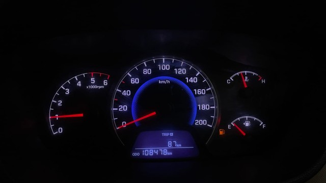 Second-hand 2015 Hyundai Grand i10 1.2 CRDi Asta for sale in Bangalore-13