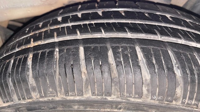 Second-hand 2015 Hyundai Grand i10 1.2 CRDi Asta for sale in Bangalore-31