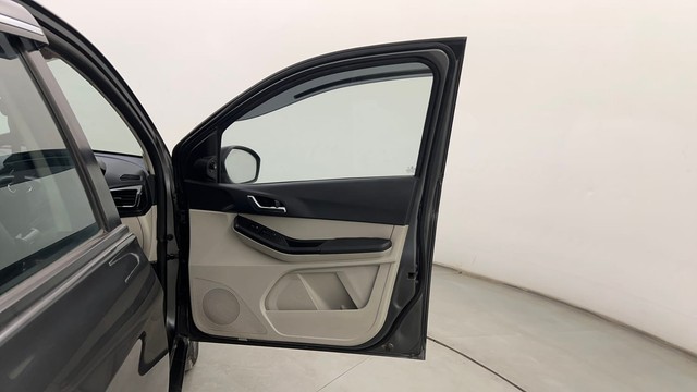 Second-hand 2022 Tata Tiago XZ Plus for sale in Pune-16