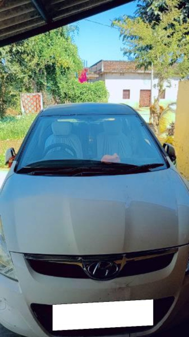 Second-hand 2010 Hyundai i20 1.2 Magna for sale in Medininagar-0