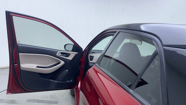 Second-hand 2018 Hyundai i20 1.4 Asta Option for sale in Hyderabad-26