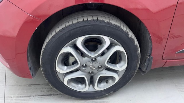 Second-hand 2018 Hyundai i20 1.4 Asta Option for sale in Hyderabad-20