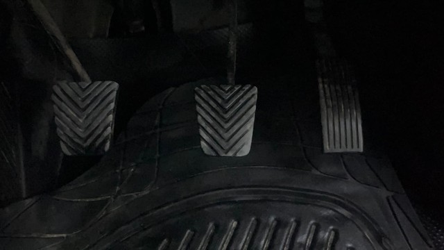 Second-hand 2018 Hyundai i20 1.4 Asta Option for sale in Hyderabad-14