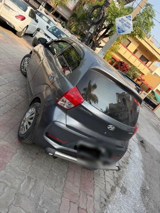 Second-hand 2019 Hyundai Santro Sportz BSIV for sale in Lucknow-3