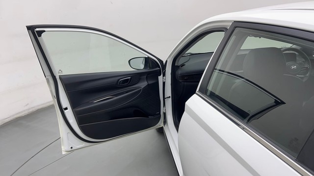 Second-hand 2020 Hyundai i20 Asta Turbo DCT for sale in Gurgaon-31