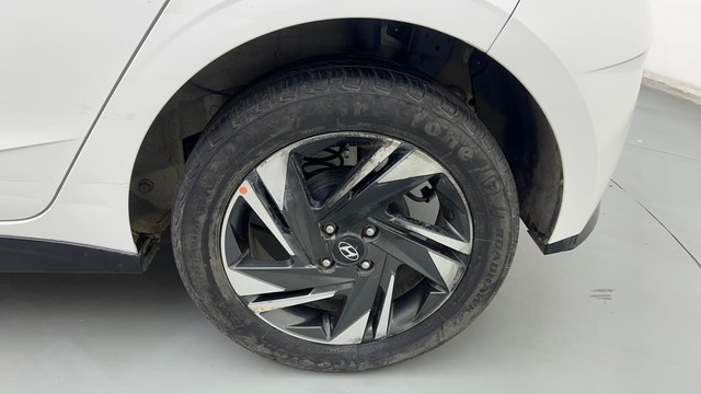 Second-hand 2020 Hyundai i20 Asta Turbo DCT for sale in Gurgaon-19