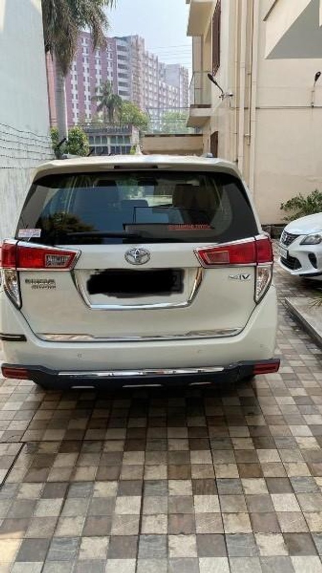Second-hand 2020 Toyota Innova Crysta 2.4 G MT for sale in Dhanbad-4
