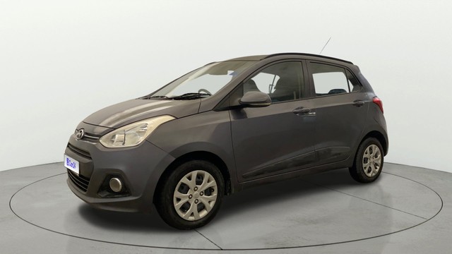 Second-hand 2015 Hyundai Grand i10 Sportz for sale in Noida-6
