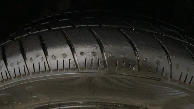 Second-hand 2015 Hyundai Grand i10 Sportz for sale in Noida-28