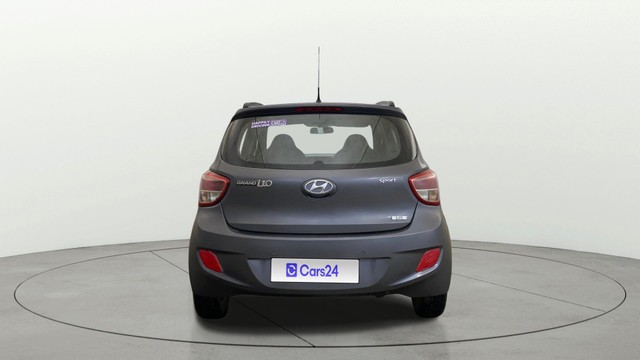 Second-hand 2015 Hyundai Grand i10 Sportz for sale in Noida-3