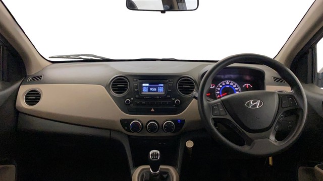 Second-hand 2015 Hyundai Grand i10 Sportz for sale in Noida-10