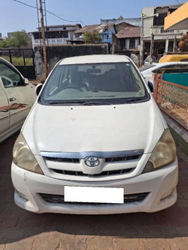 Second-hand 2006 Toyota Innova 2.5 E for sale in Gandhinagar-0