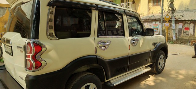 Second-hand 2018 Mahindra Scorpio S3 7 Seater for sale in Patna-3