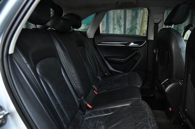 Second-hand 2015 Audi Q3 2.0 TDI Quattro Premium Plus for sale in Kolkata-20