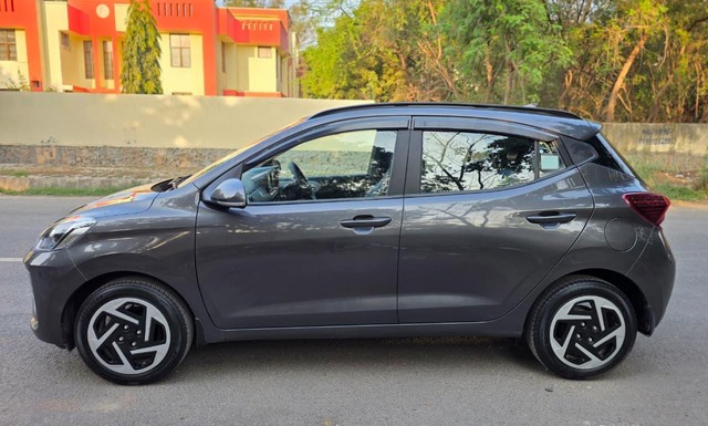 Second-hand 2023 Hyundai Grand i10 Nios Sportz CNG BSVI for sale in New Delhi-4