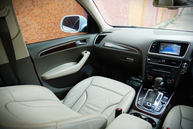 Second-hand 2013 Audi Q3 35 TDI Quattro Premium Plus for sale in Kolkata-5