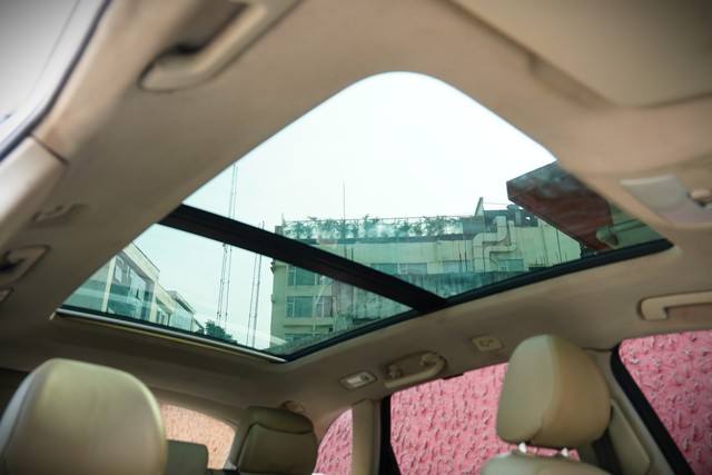 Second-hand 2013 Audi Q3 35 TDI Quattro Premium Plus for sale in Kolkata-11