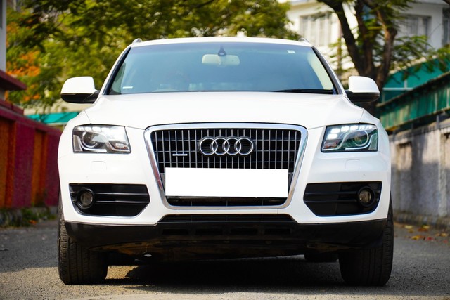 Second-hand 2013 Audi Q3 35 TDI Quattro Premium Plus for sale in Kolkata-4