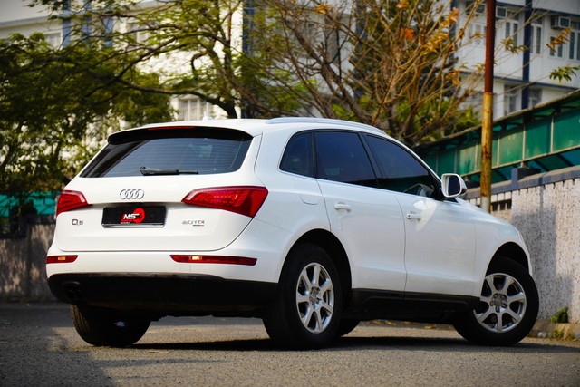 Second-hand 2013 Audi Q3 35 TDI Quattro Premium Plus for sale in Kolkata-13