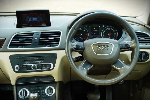Second-hand 2015 Audi Q3 35 TDI Quattro Premium for sale in Kolkata-10