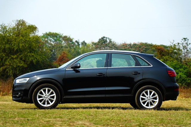 Second-hand 2015 Audi Q3 35 TDI Quattro Premium for sale in Kolkata-4
