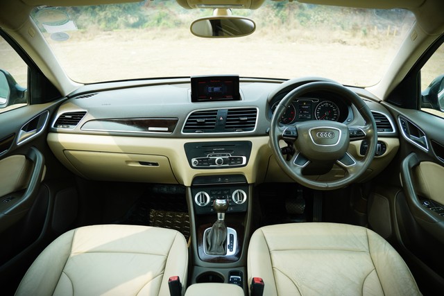 Second-hand 2015 Audi Q3 35 TDI Quattro Premium for sale in Kolkata-9