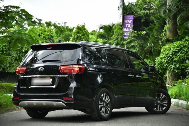 Kia Carnival Prestige 6 STR Second-hand 2020 Kia Carnival Prestige 6 STR for sale in Kolkata-17