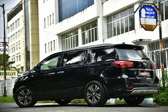 Kia Carnival Prestige 6 STR Second-hand 2020 Kia Carnival Prestige 6 STR for sale in Kolkata-26
