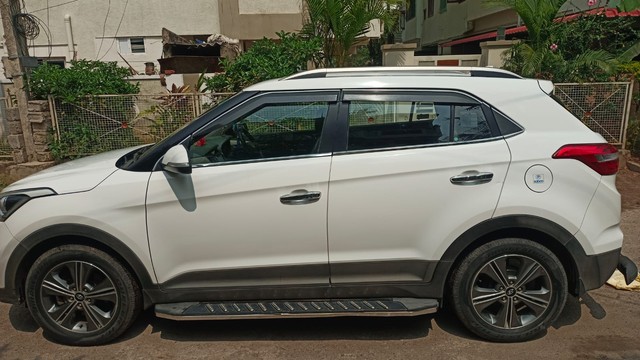 Second-hand 2017 Hyundai Creta 1.6 VTVT AT SX Plus for sale in Secunderabad-3