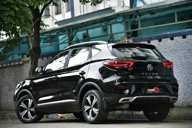 Second-hand 2023 MG Astor Sharp CVT BSVI for sale in Kolkata-3