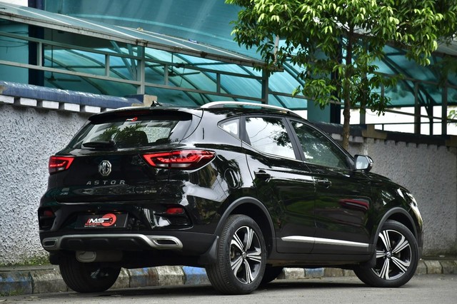 Second-hand 2023 MG Astor Sharp CVT BSVI for sale in Kolkata-13