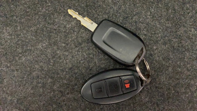 Second-hand 2017 Renault KWID RXL for sale in Kochi-3