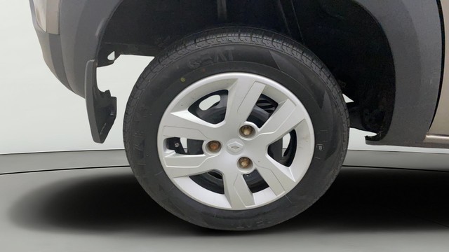 Second-hand 2017 Renault KWID RXL for sale in Kochi-27