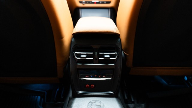 BMW 3 Series Long Wheelbase 330Li M Sport Second-hand 2026 BMW 3 Series Long Wheelbase 330Li M Sport for sale in New Delhi-3