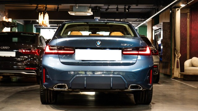 BMW 3 Series Long Wheelbase 330Li M Sport Second-hand 2026 BMW 3 Series Long Wheelbase 330Li M Sport for sale in New Delhi-9
