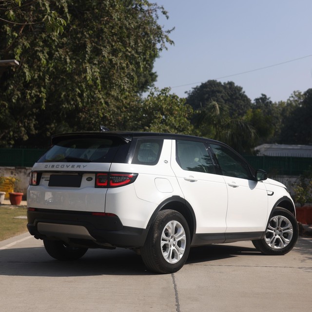 Second-hand 2019 Land Rover Discovery Sport Petrol SE 7S for sale in New Delhi-5