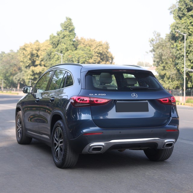 Second-hand 2022 Mercedes-Benz GLA 200 BSVI for sale in New Delhi-4
