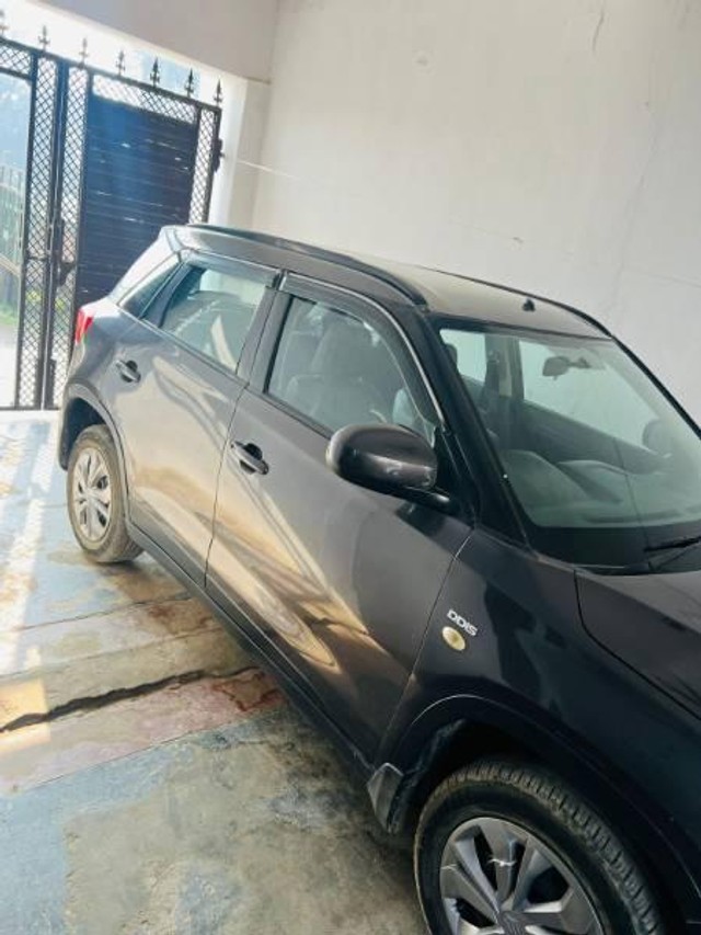 Second-hand 2017 Maruti Suzuki Vitara Brezza VDi for sale in Pilibhit-3