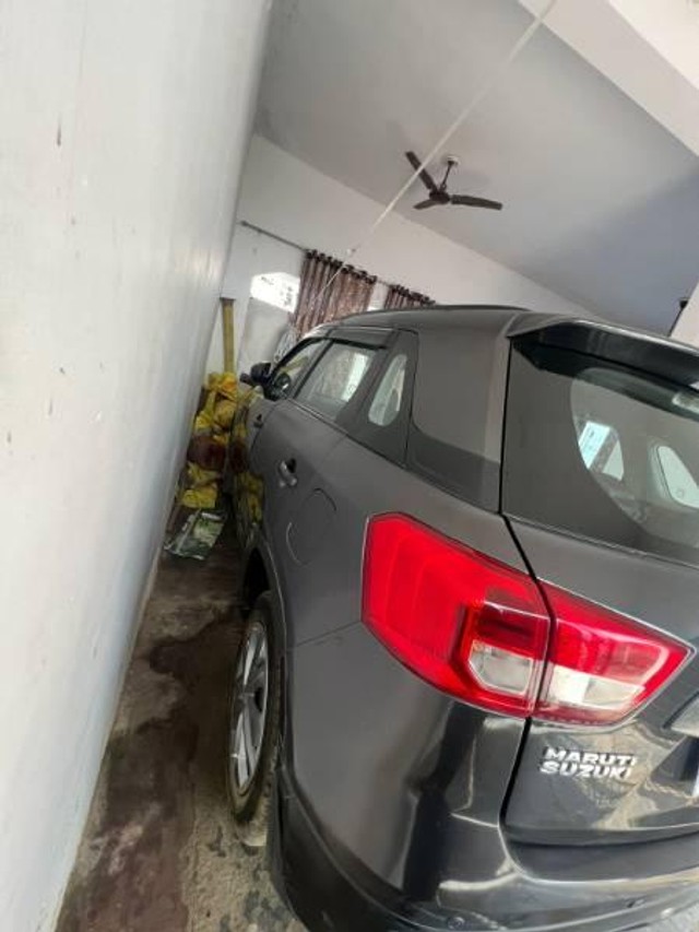 Second-hand 2017 Maruti Suzuki Vitara Brezza VDi for sale in Pilibhit-7