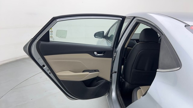 Second-hand 2019 Hyundai Verna 1.6 VTVT SX for sale in Gurgaon-24