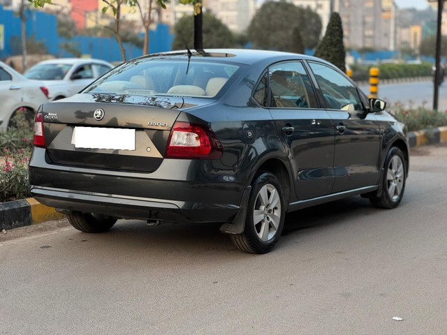 Second-hand 2018 Skoda Rapid 1.5 TDI AT Ambition BSIV for sale in Hyderabad-9