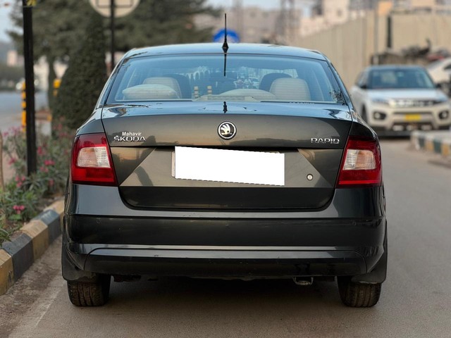 Second-hand 2018 Skoda Rapid 1.5 TDI AT Ambition BSIV for sale in Hyderabad-2