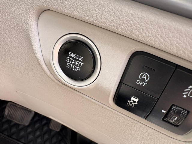 Second-hand 2024 Kia Carens Prestige Plus Opt Diesel AT for sale in Thane-20