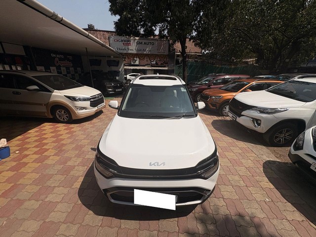 Second-hand 2024 Kia Carens Prestige Plus Opt Diesel AT for sale in Thane-19