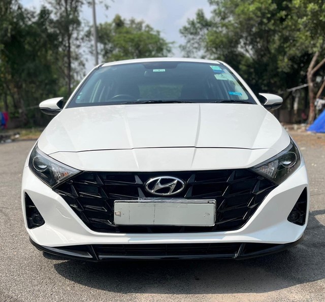 Second-hand 2022 Hyundai i20 Asta IVT DT for sale in New Delhi-5