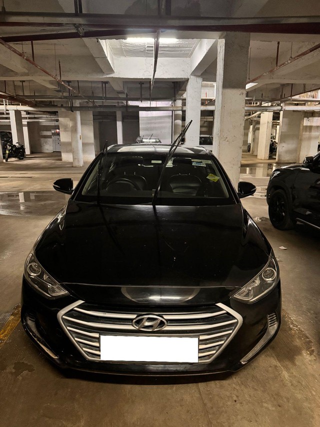 Second-hand 2018 Hyundai Elantra 1.6 S for sale in Faridabad-2