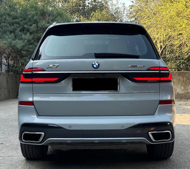 Second-hand 2024 BMW X7 xDrive40i M Sport Signature for sale in Noida-2